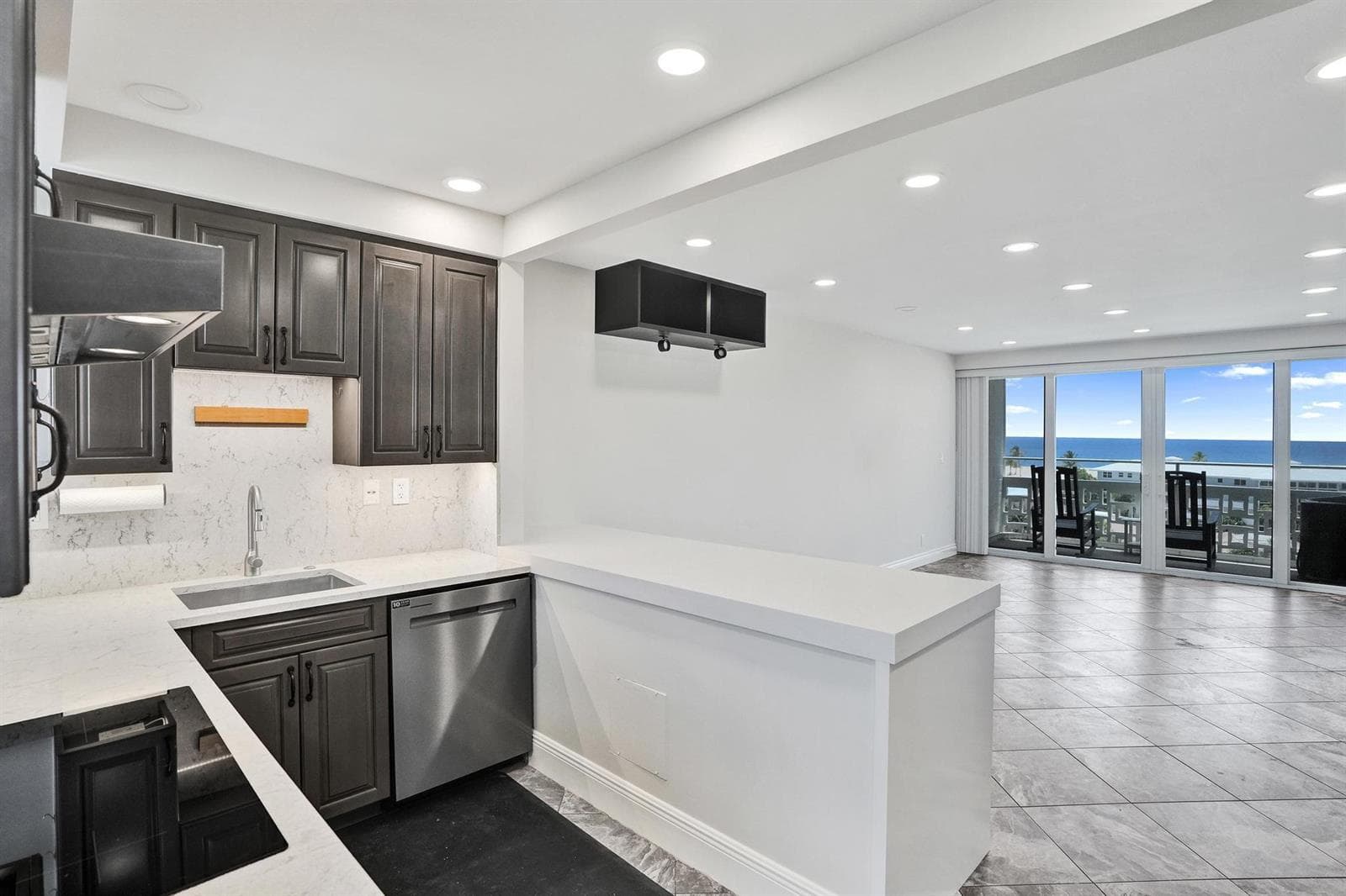1900 S OCEAN Drive # 710, Fort Lauderdale FL 33316