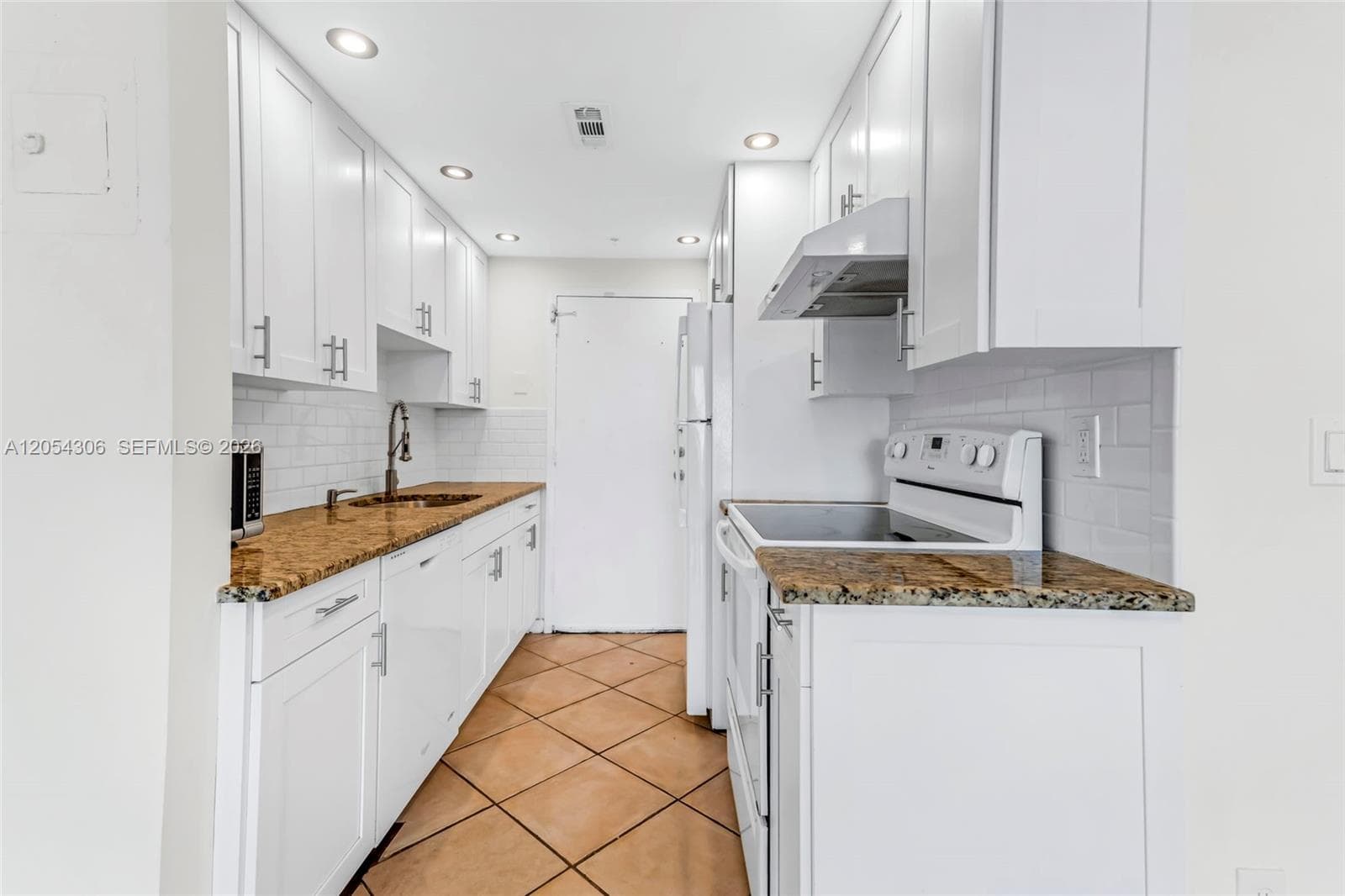 2350 NE 135th St # 1510, North Miami FL 33181 photo 4