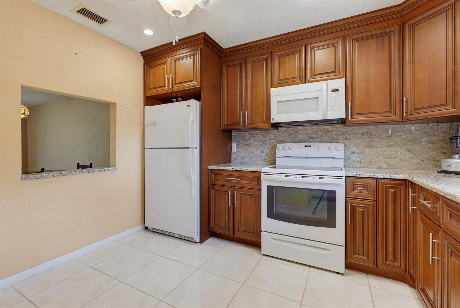 676 Laconia Circle # B, Lake Worth FL 33467 photo 4