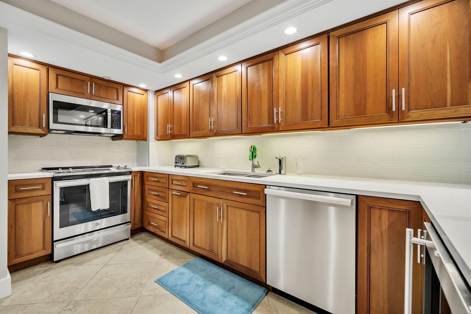 3200 Port Royale Drive N # 902, Fort Lauderdale FL 33308 photo 3