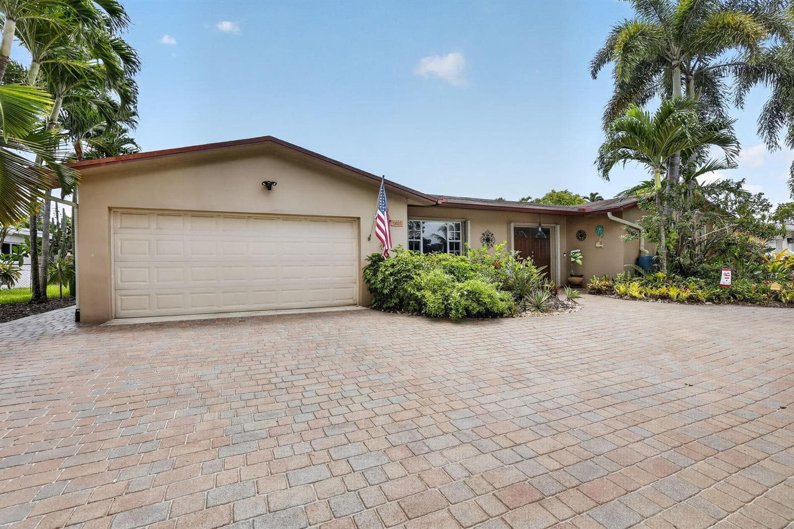 1851 NW 106TH Avenue, Pembroke Pines FL 33026 photo 3
