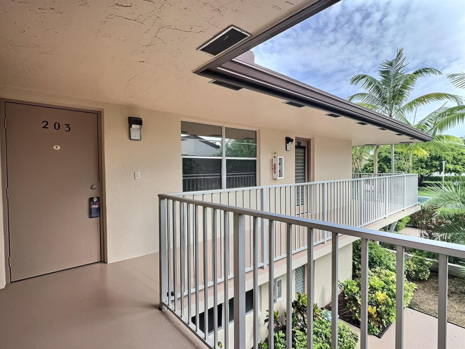 8760 AZALEA Court # 203, Tamarac FL 33321 photo 4