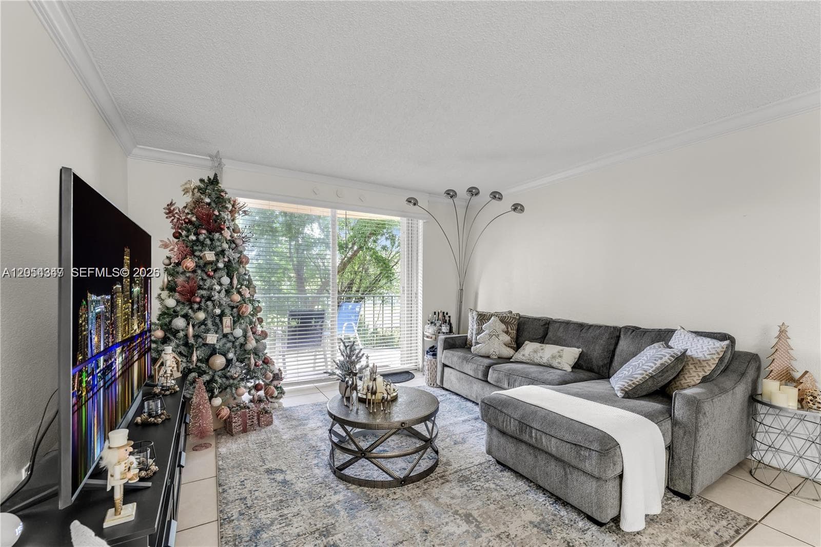 9320 Fontainebleau Blvd # 215, Miami FL 33172 photo 5