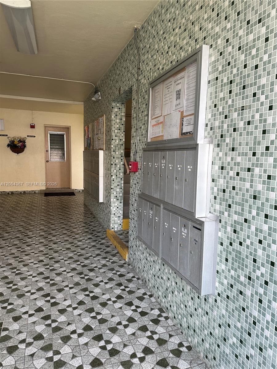 17050 NE 14th Ave # 110, Miami FL 33162 photo 3