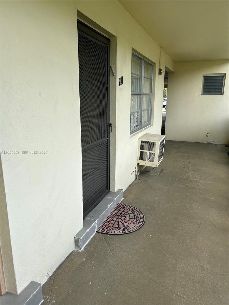 17050 NE 14th Ave # 110, Miami FL 33162 photo 4
