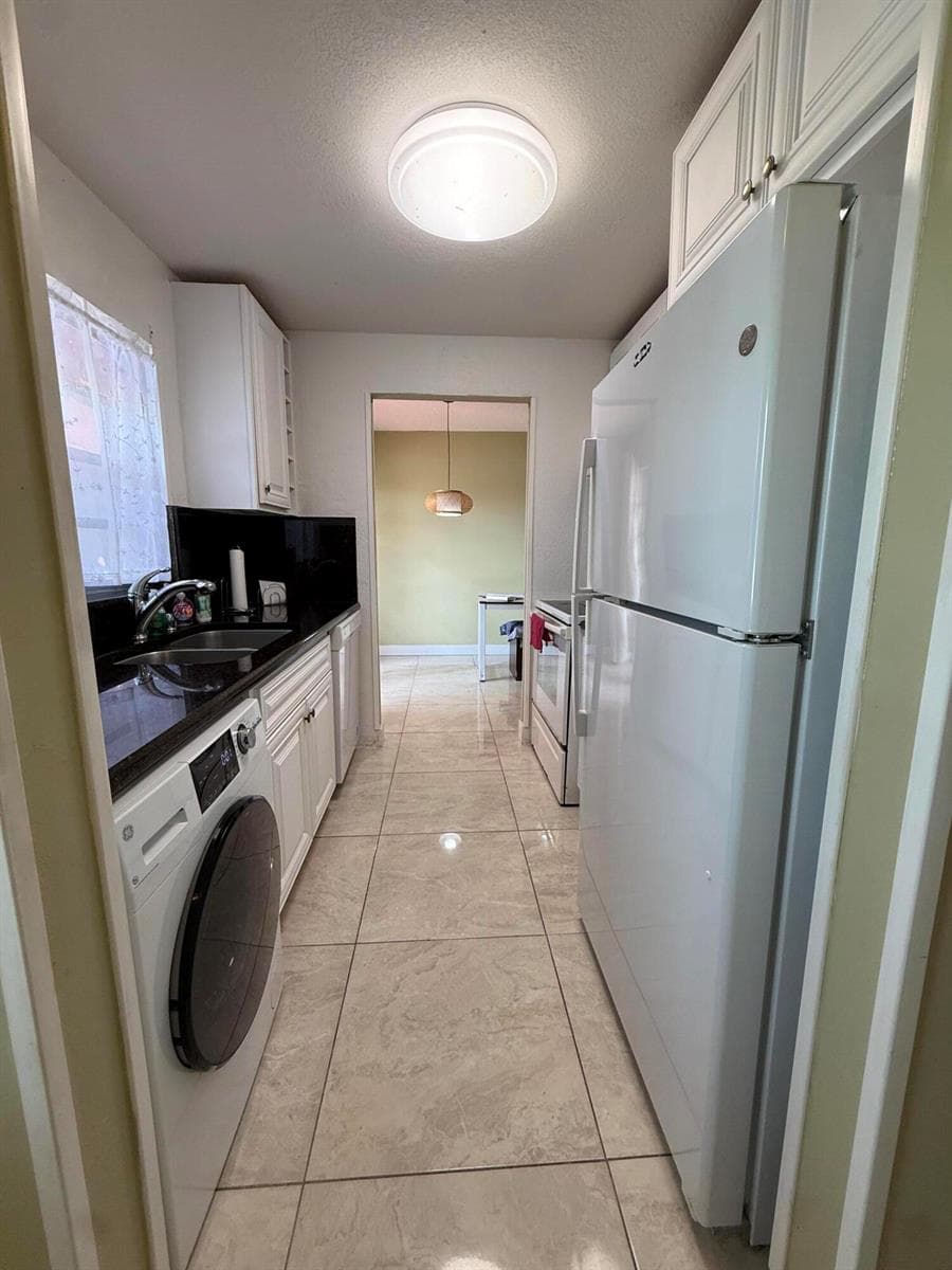22 GOLFS EDGE # B, West Palm Beach FL 33417 photo 3