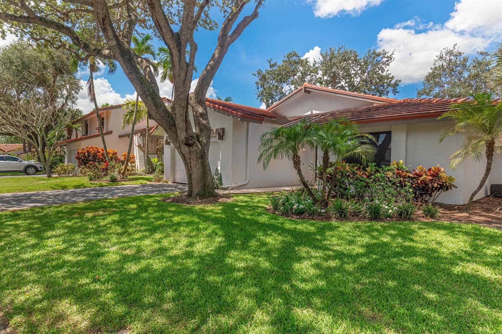 627 Hollows Circle, Deerfield Beach FL 33442 photo 3