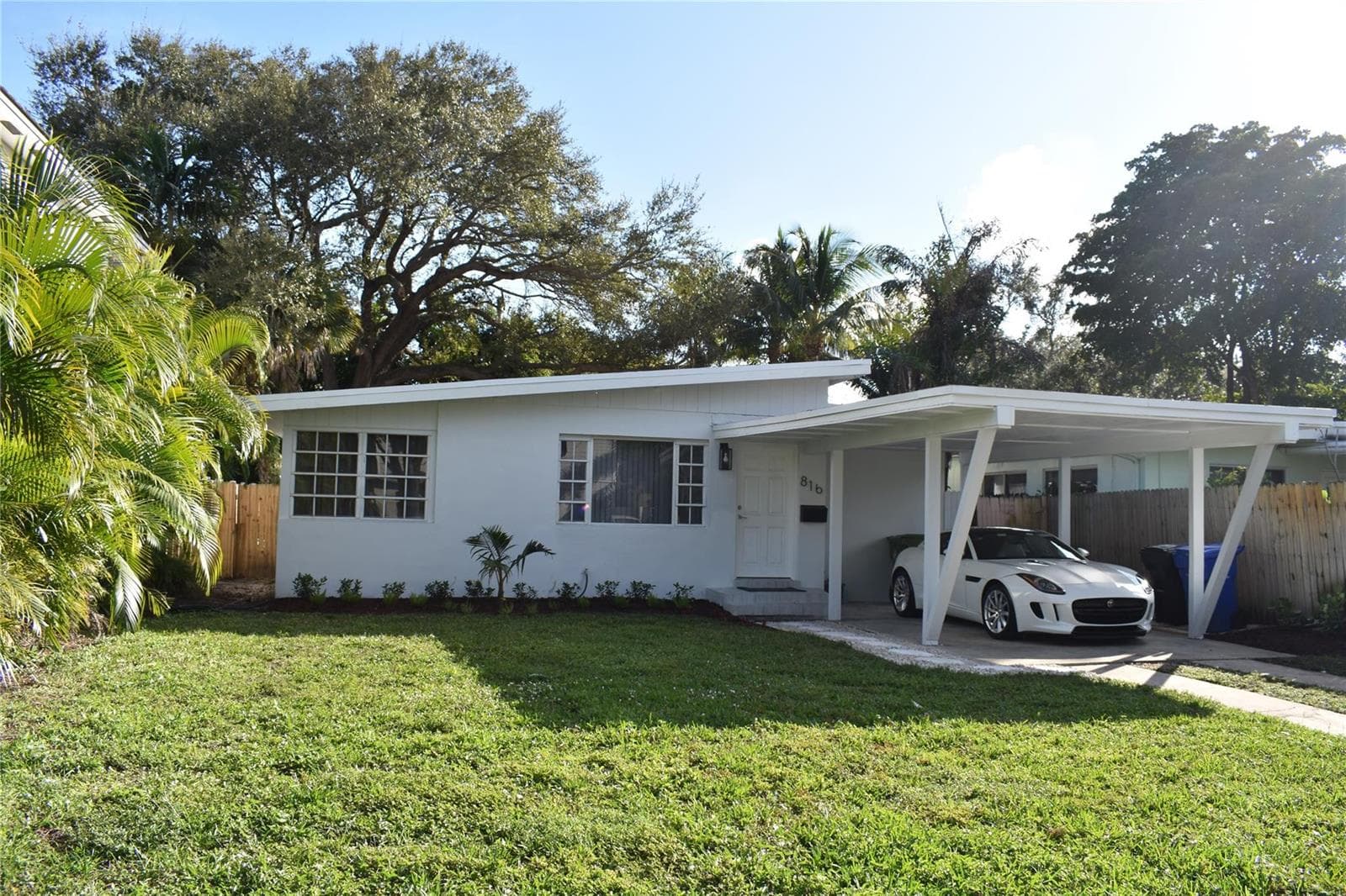 816 SE 6th Court, Fort Lauderdale FL 33301 photo 2