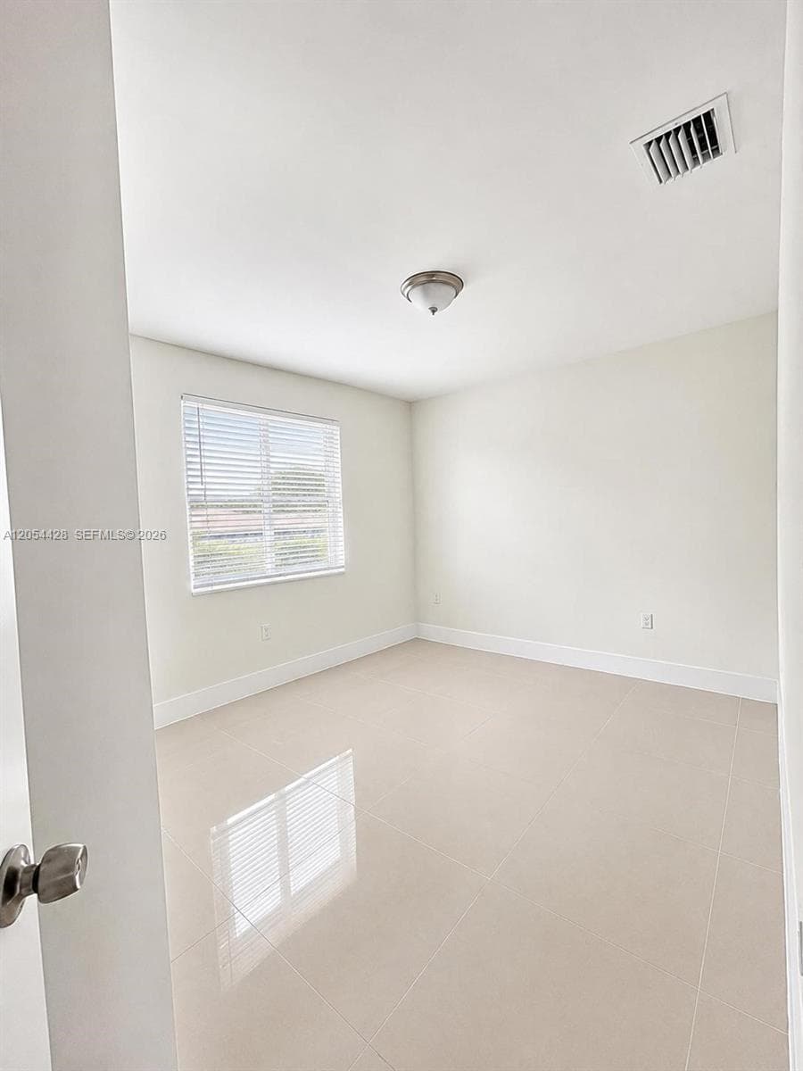 4491 NW 23rd Ave, Miami FL 33142 photo 5