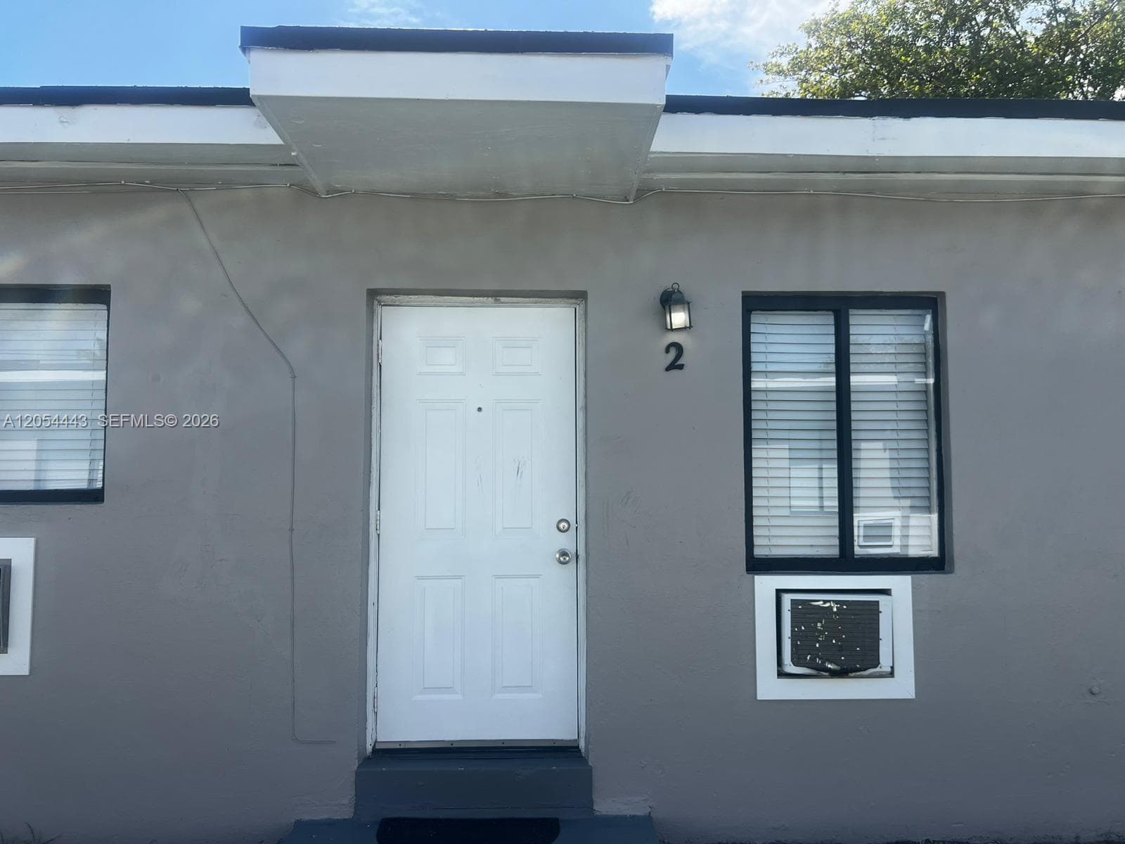 2081 NW 30st St # 4, Miami FL 33142 photo 2