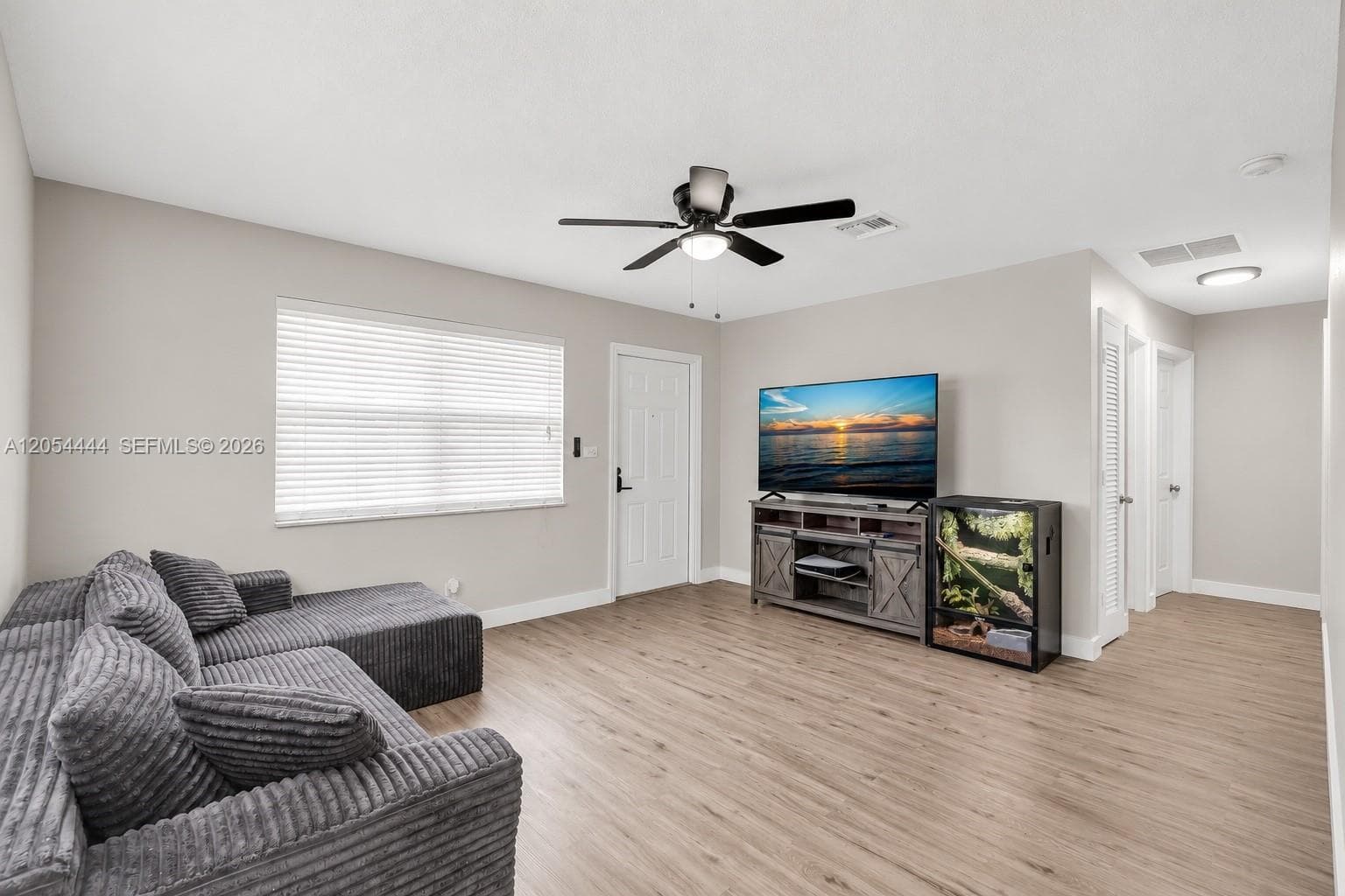 4561 NW 16th Ter, Tamarac FL 33309 photo 5