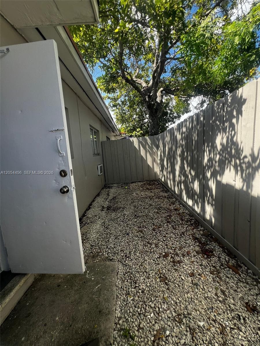 2090 NW 31th St # 4, Miami FL 33142 photo 4