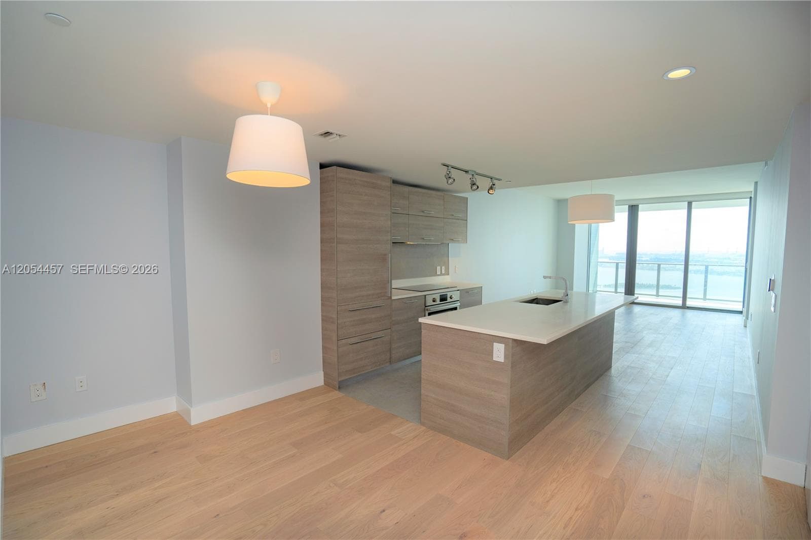 650 NE 32nd St # 4104, Miami FL 33137 photo 3