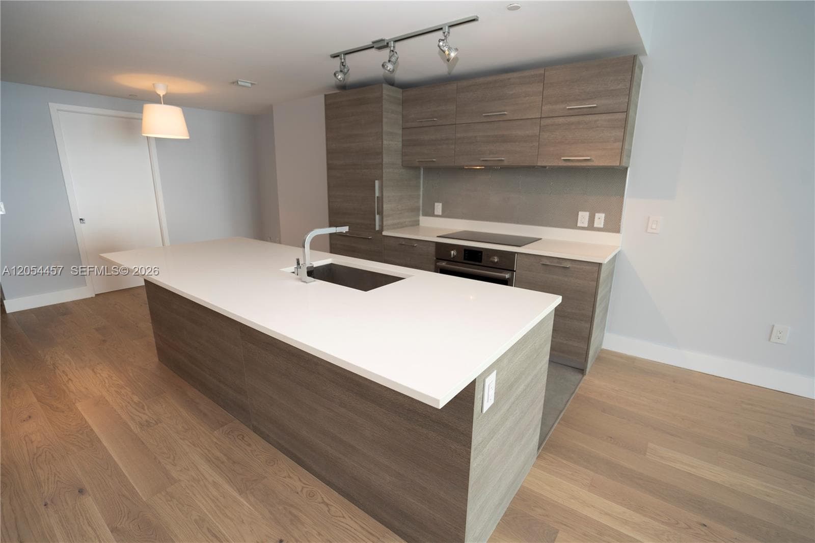 650 NE 32nd St # 4104, Miami FL 33137 photo 4