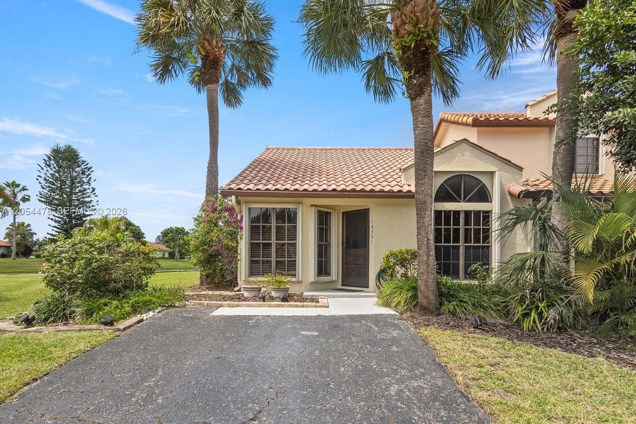 18551 Woodstream Dr, Boca Raton FL 33498 photo 2