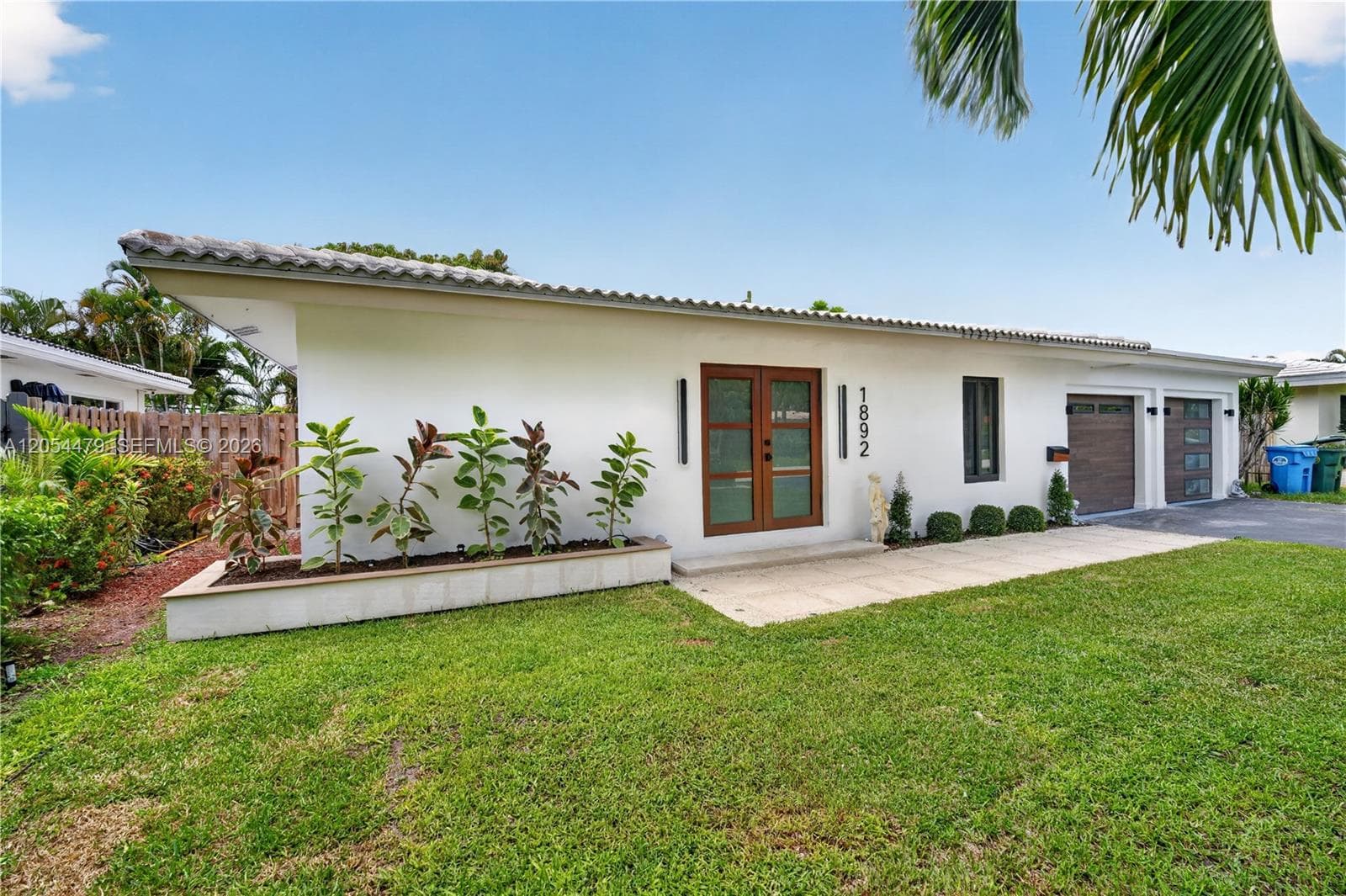 1892 NE 33rd St, Oakland Park FL 33306 photo 5