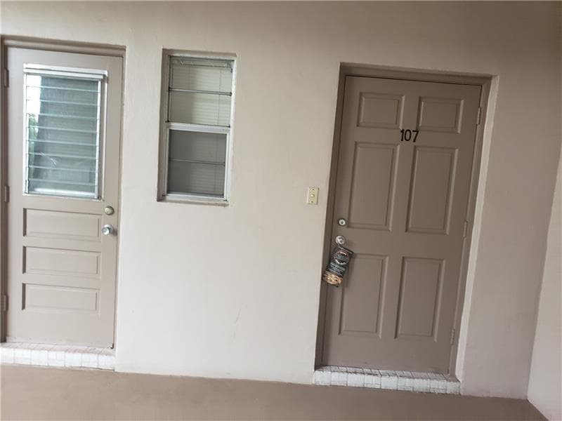 8141 SW 24th Court Apt 107, Davie FL 33324 photo 2