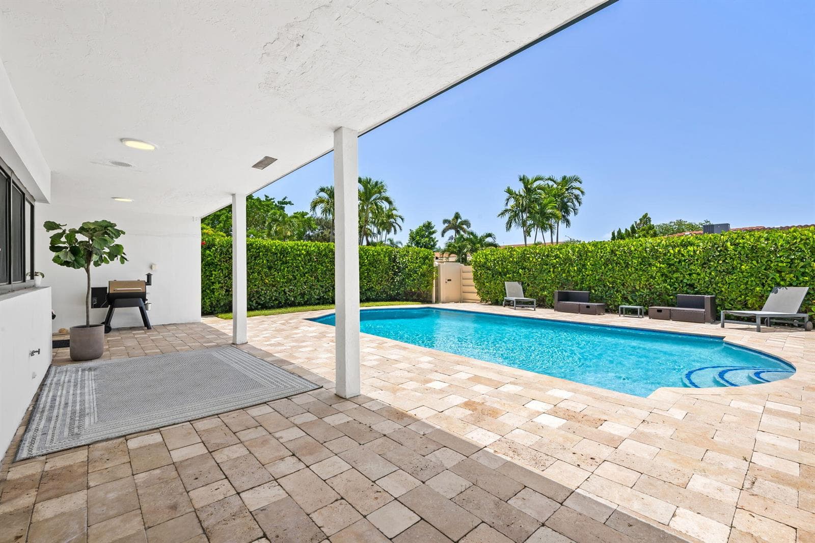 5122 CLEVELAND Street, Hollywood FL 33021 photo 3
