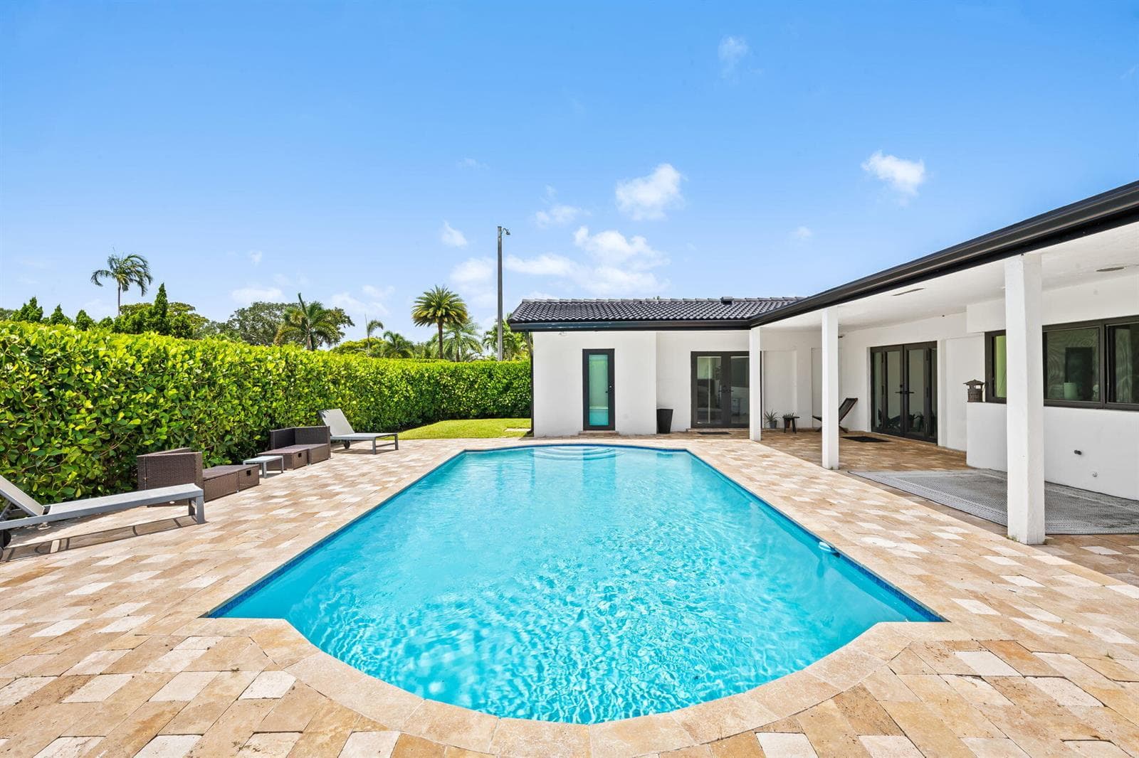 5122 CLEVELAND Street, Hollywood FL 33021 photo 4