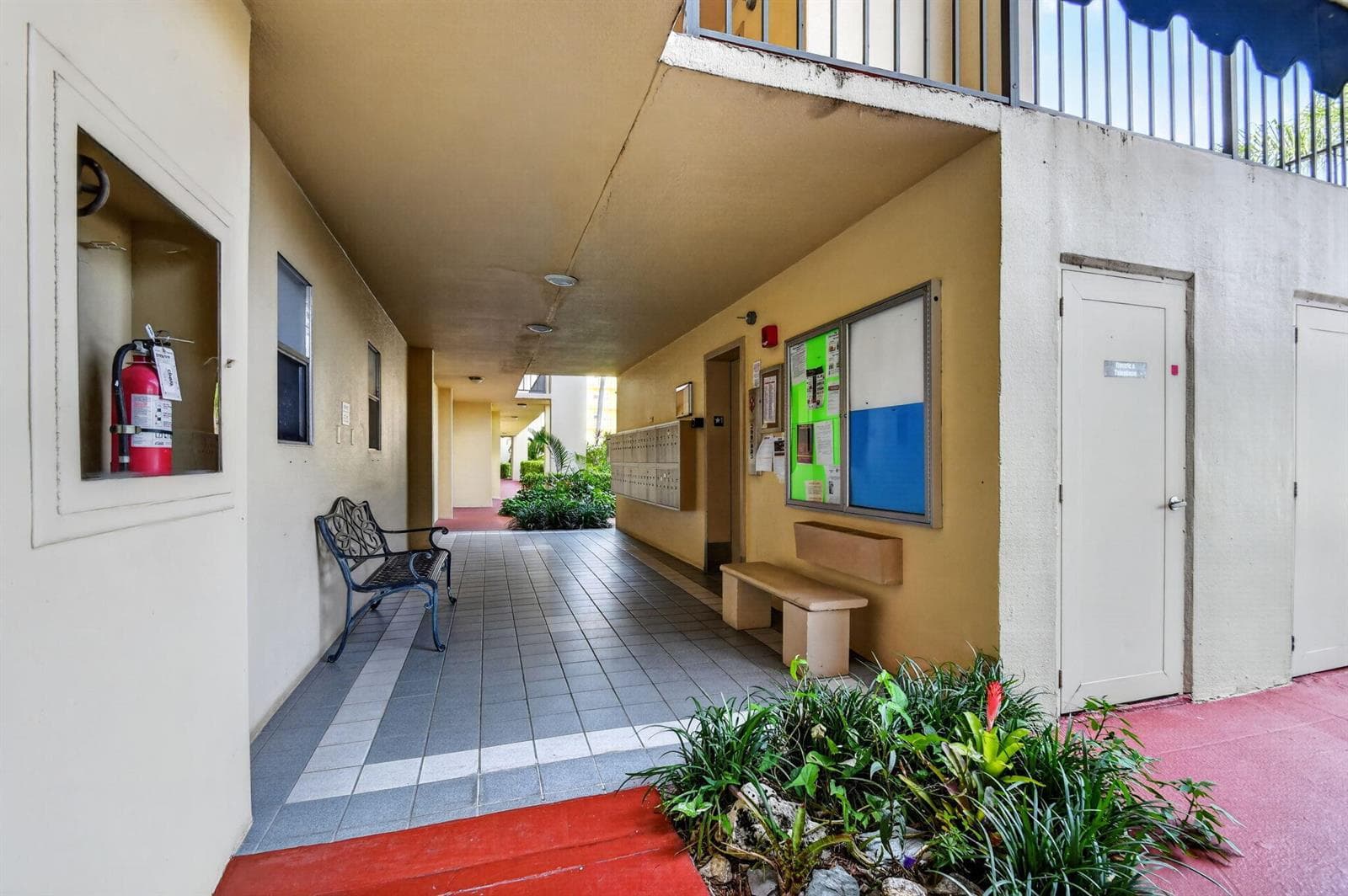 3590 Via Poinciana # 311, Lake Worth FL 33467 photo 3