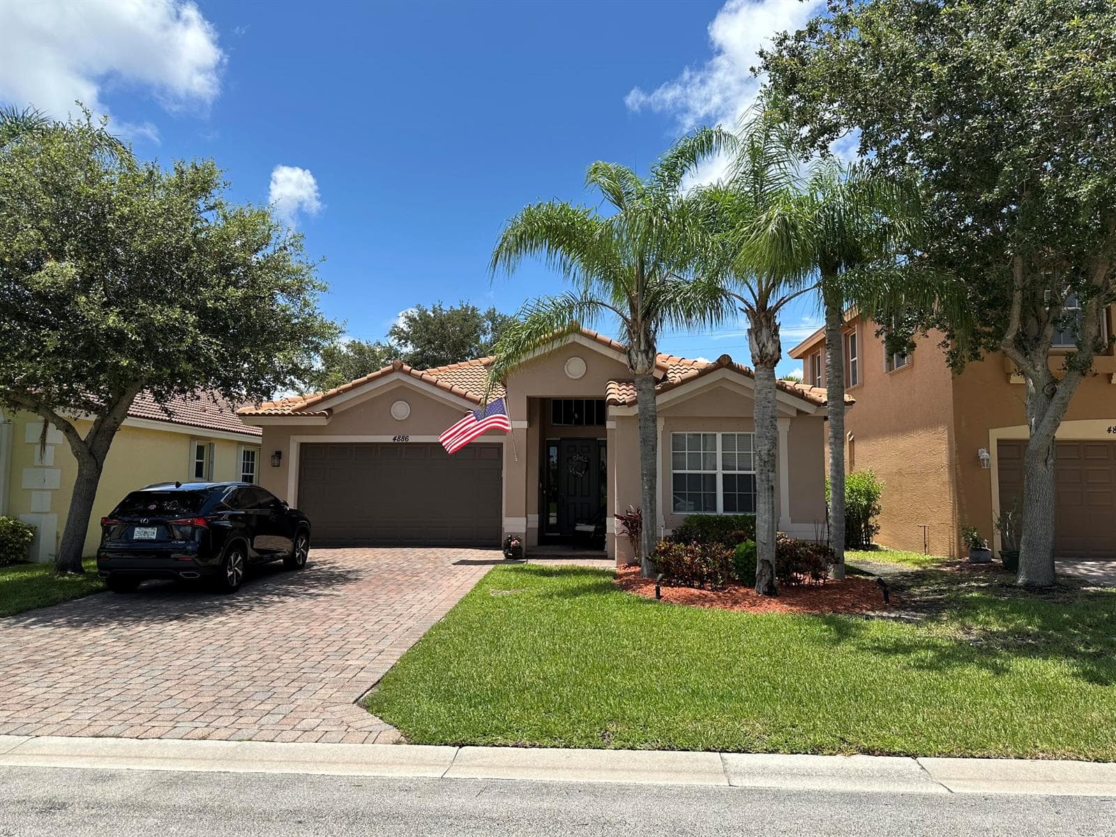 4886 SE Askew Avenue, Stuart FL 34997 photo 2