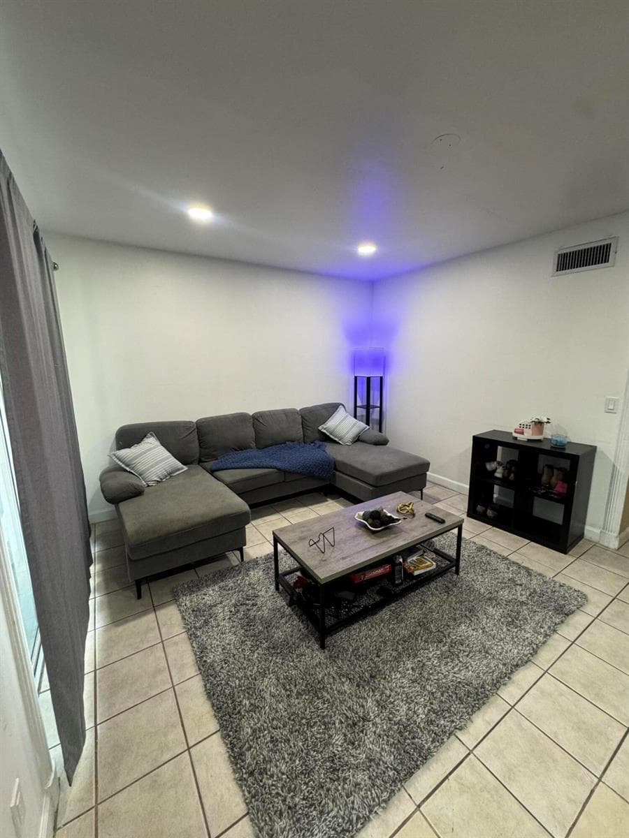 5090 ELMHURST Road # C, West Palm Beach FL 33417 photo 3