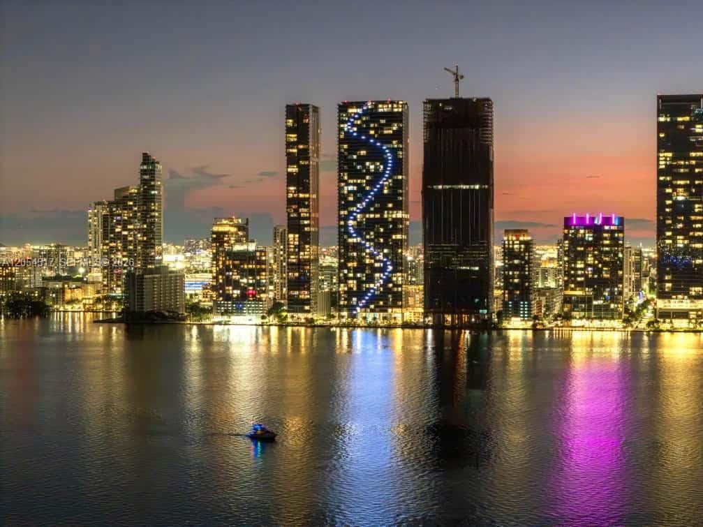 725 NE 24th Street # 2404, Miami, FL 33137 photo 2
