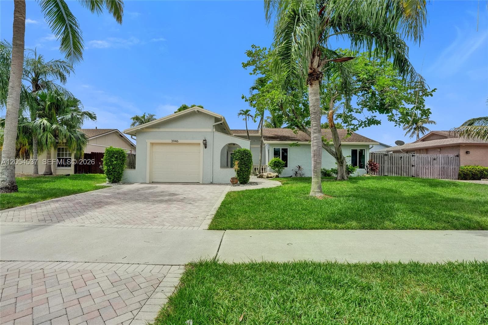 3946 NW 1st Dr, Deerfield Beach FL 33442 photo 3