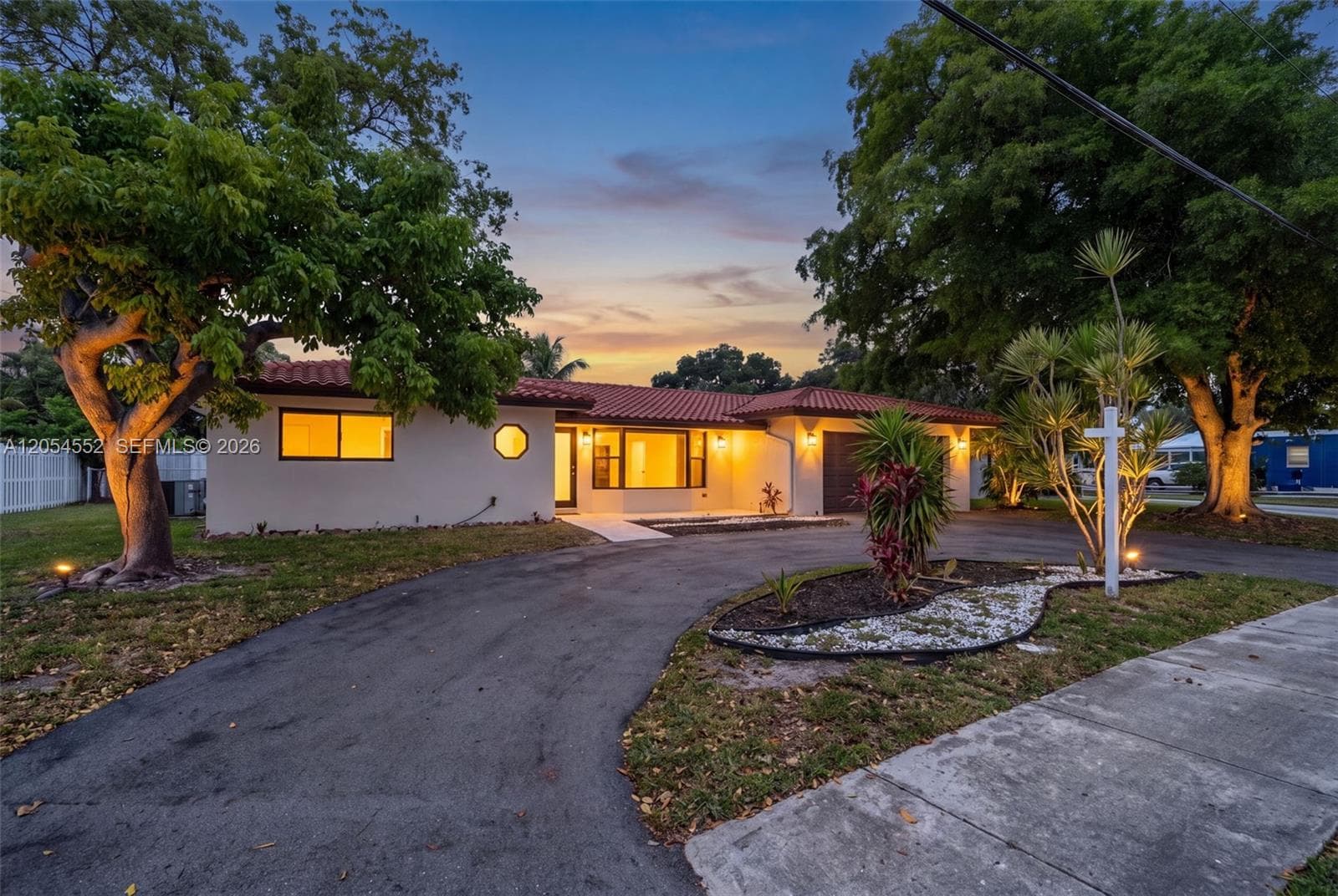 1109 SE 10th St, Deerfield Beach FL 33441 photo 2