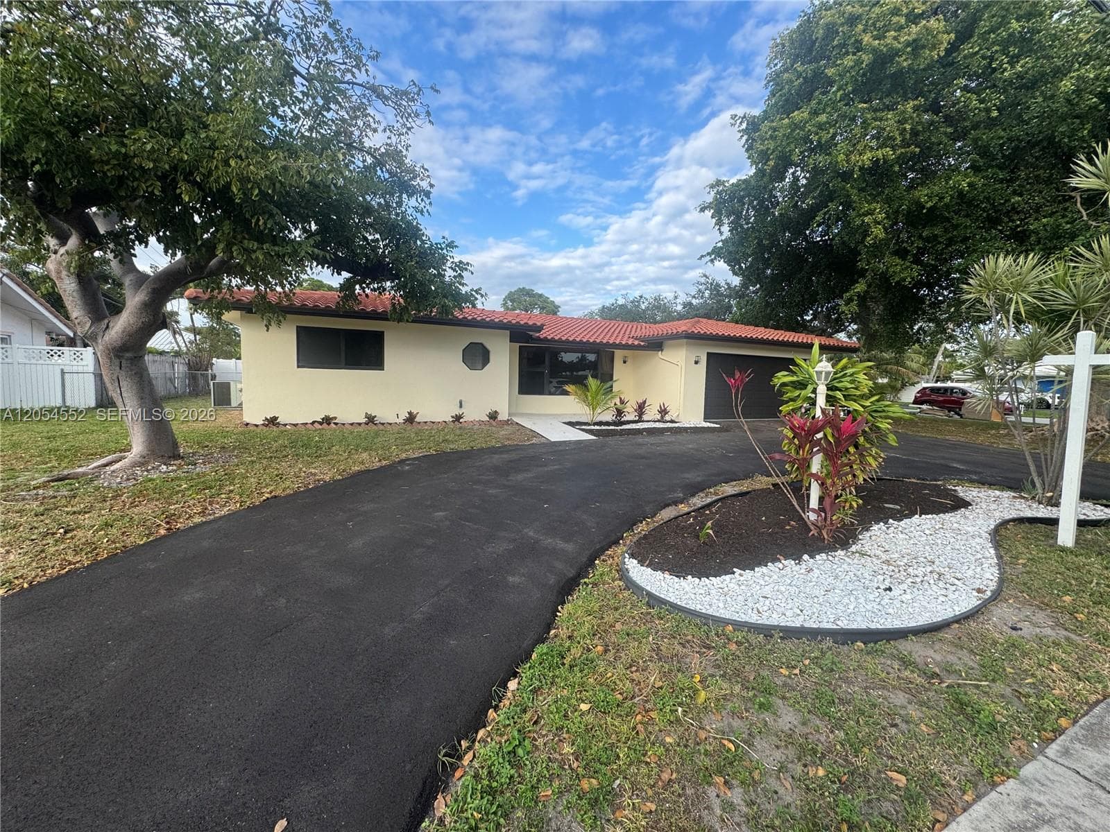 1109 SE 10th St, Deerfield Beach FL 33441 photo 3