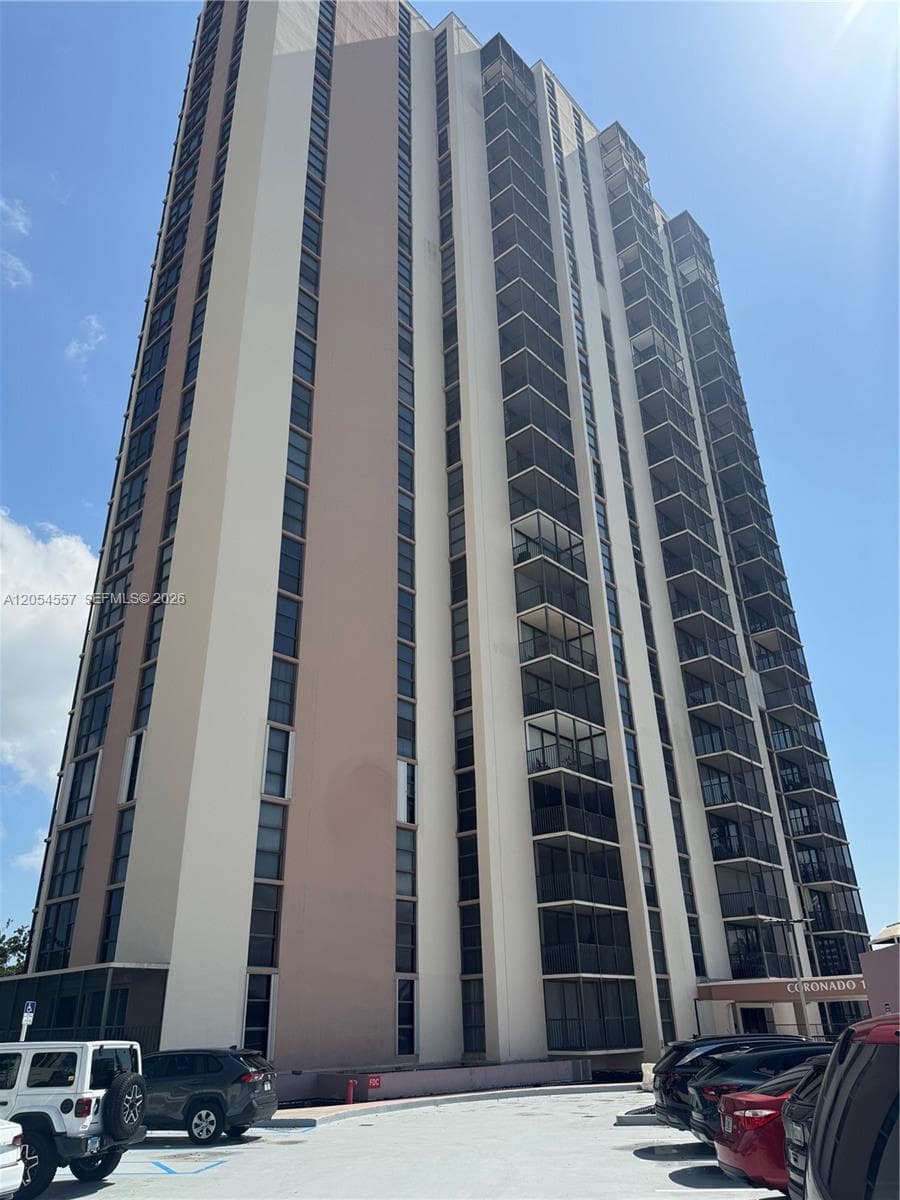 20335 W Country Club Dr # 1206, Aventura FL 33180