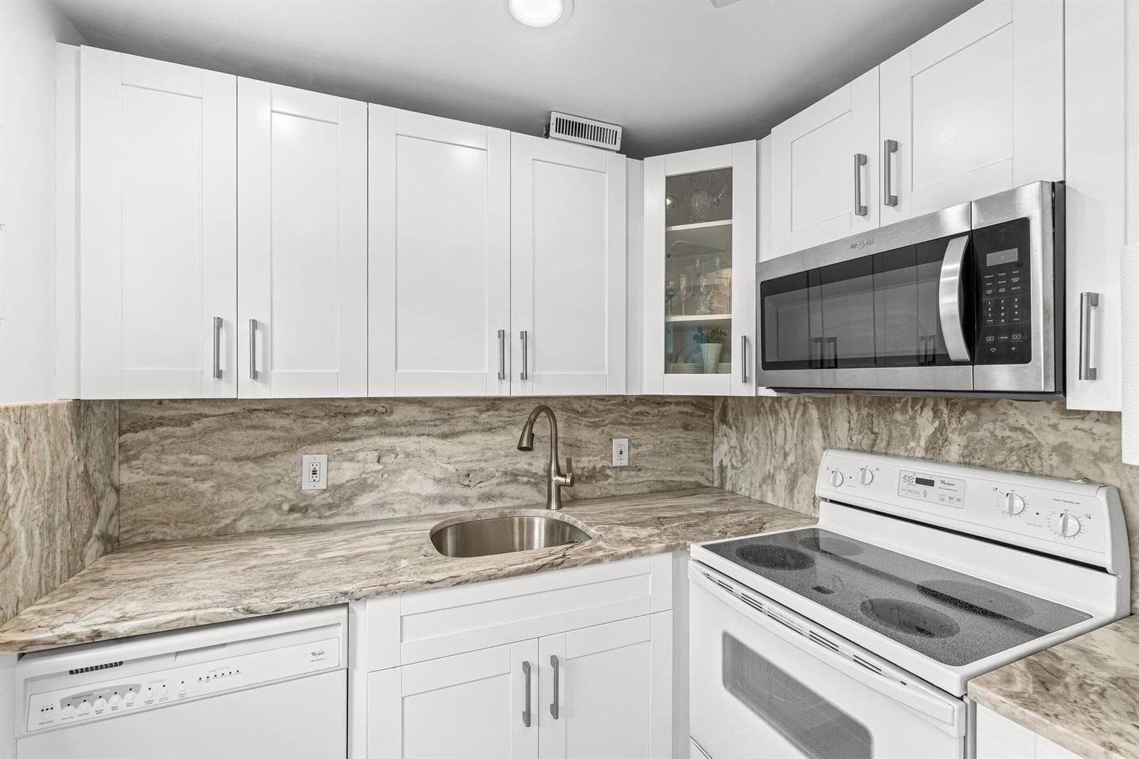 265 Newport R Drive # R, Deerfield Beach FL 33442 photo 4
