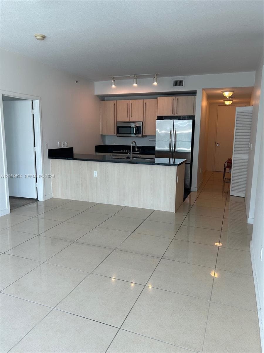 1111 SW 1st Ave # 3816, Miami FL 33130 photo 4