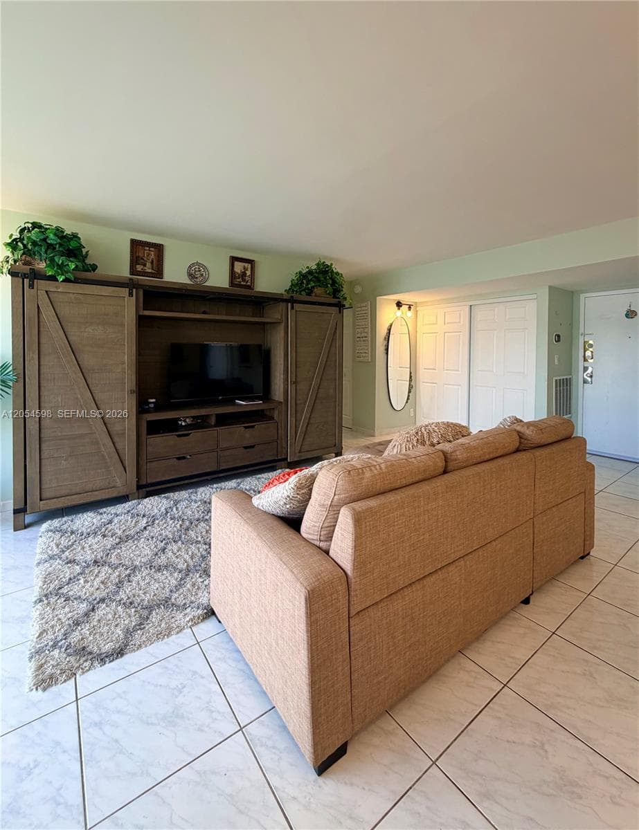17021 N Bay Rd # 802, Sunny Isles Beach FL 33160 photo 3