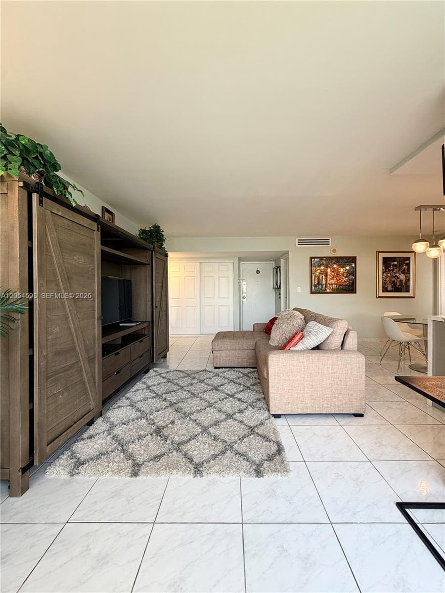 17021 N Bay Rd # 802, Sunny Isles Beach FL 33160 photo 4
