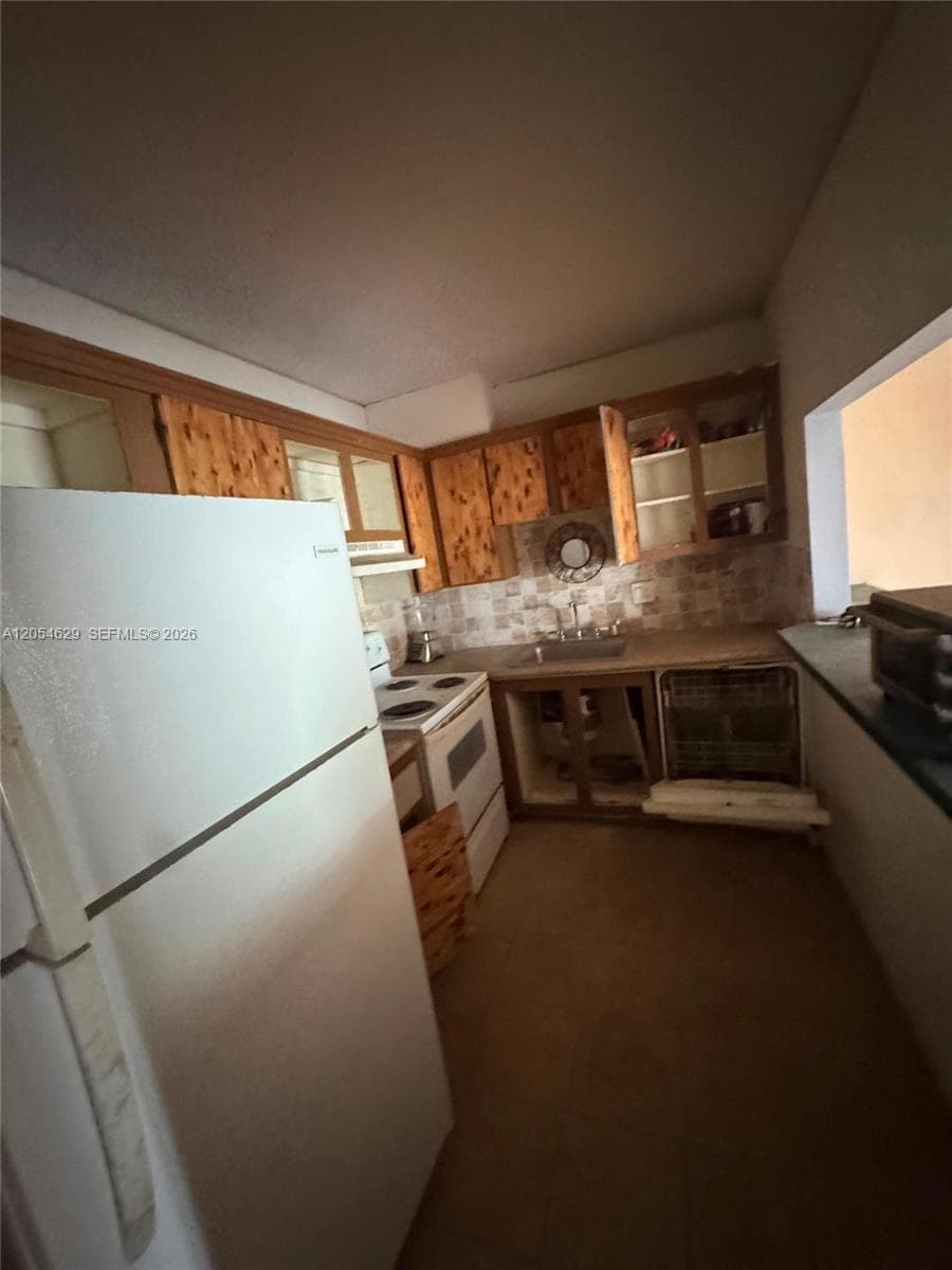 4174 Inverrary Dr # 410, Lauderhill FL 33319 photo 5