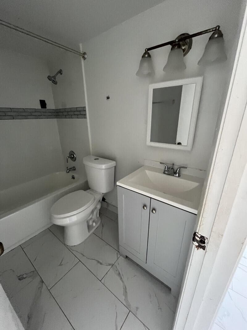 101 NE 41st Street # E87, Oakland Park FL 33334 photo 4