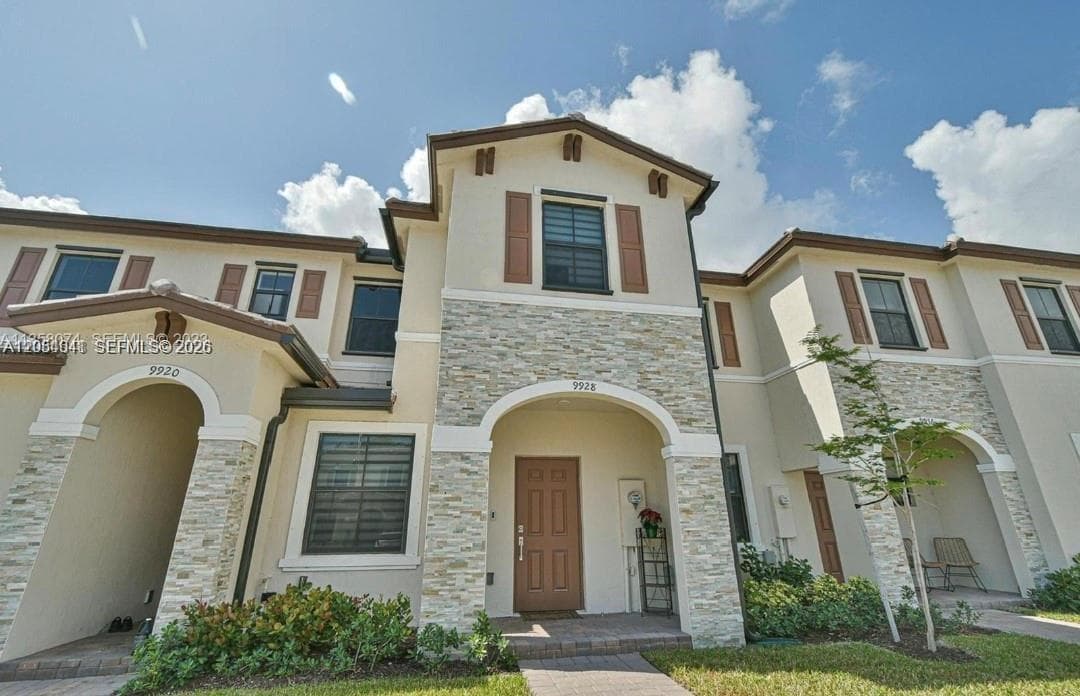 9928 SW 228th Terrace, Cutler Bay FL 33190