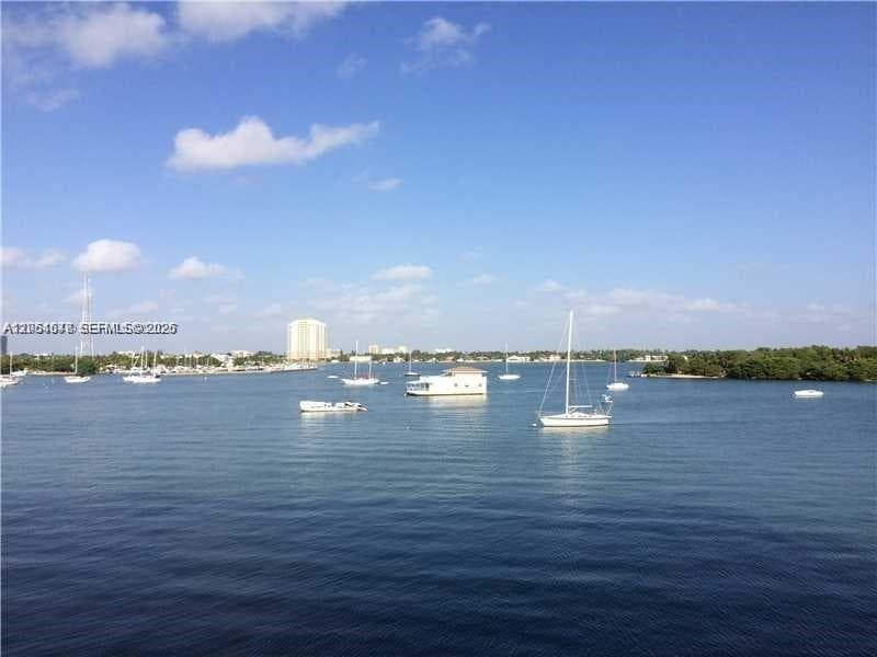 7928 WEST DR # 410, North Bay Village FL 33141