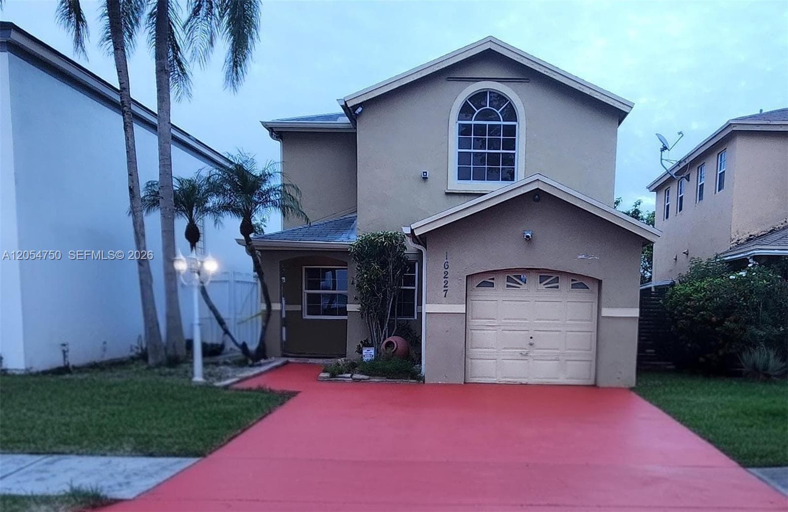 16227 SW 139th Ct, Miami, FL 33177 photo 2