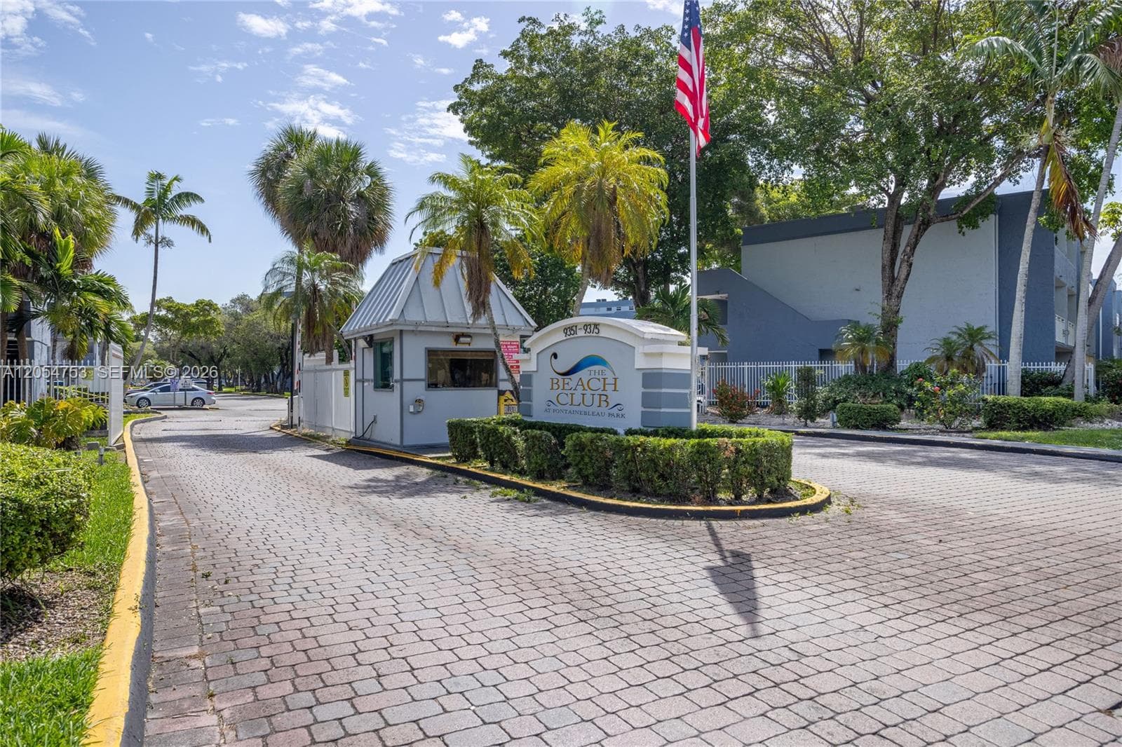 9365 Fontainebleau Blvd # E205, Miami FL 33172
