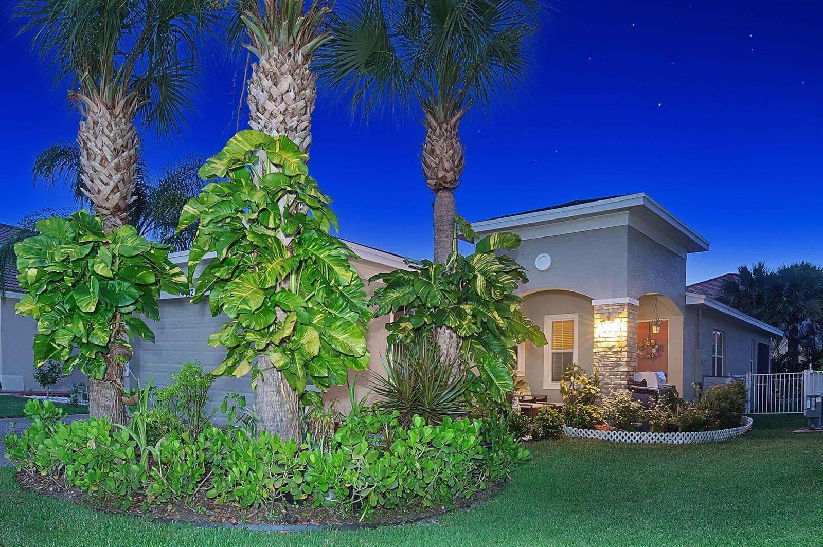 742 NW LEONARDO Circle, Port St. Lucie FL 34986 photo 2