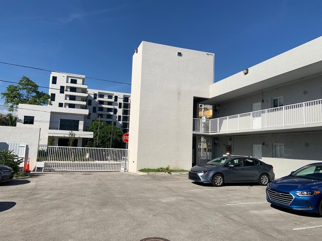750 SW 2ND Street # 3, Miami FL 33130 photo 2