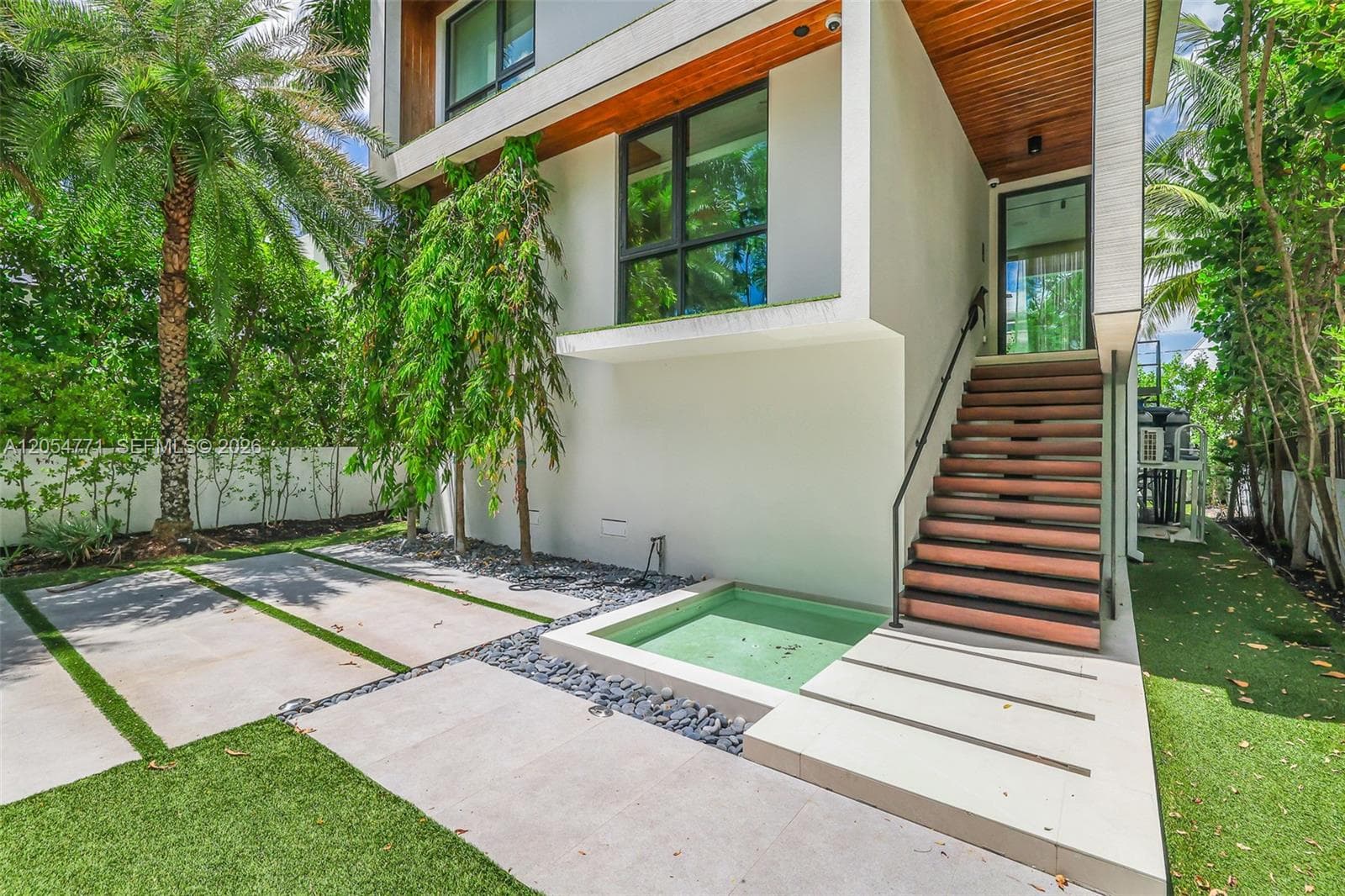 288 Palm Ave, Miami Beach FL 33139 photo 3