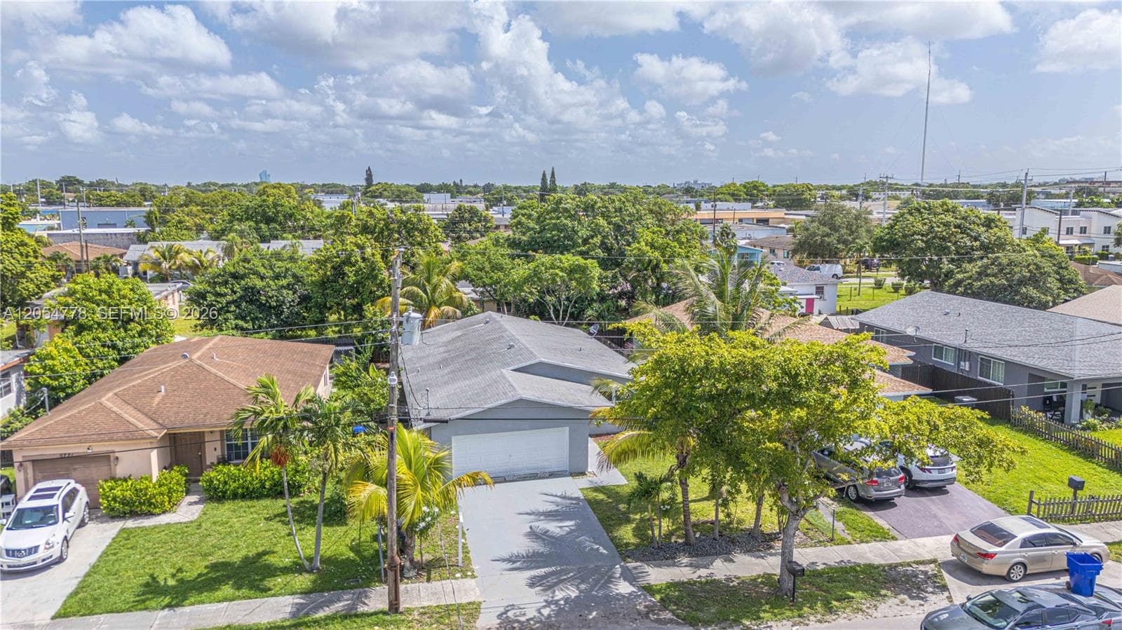 5719 Mayo St, Hollywood FL 33023