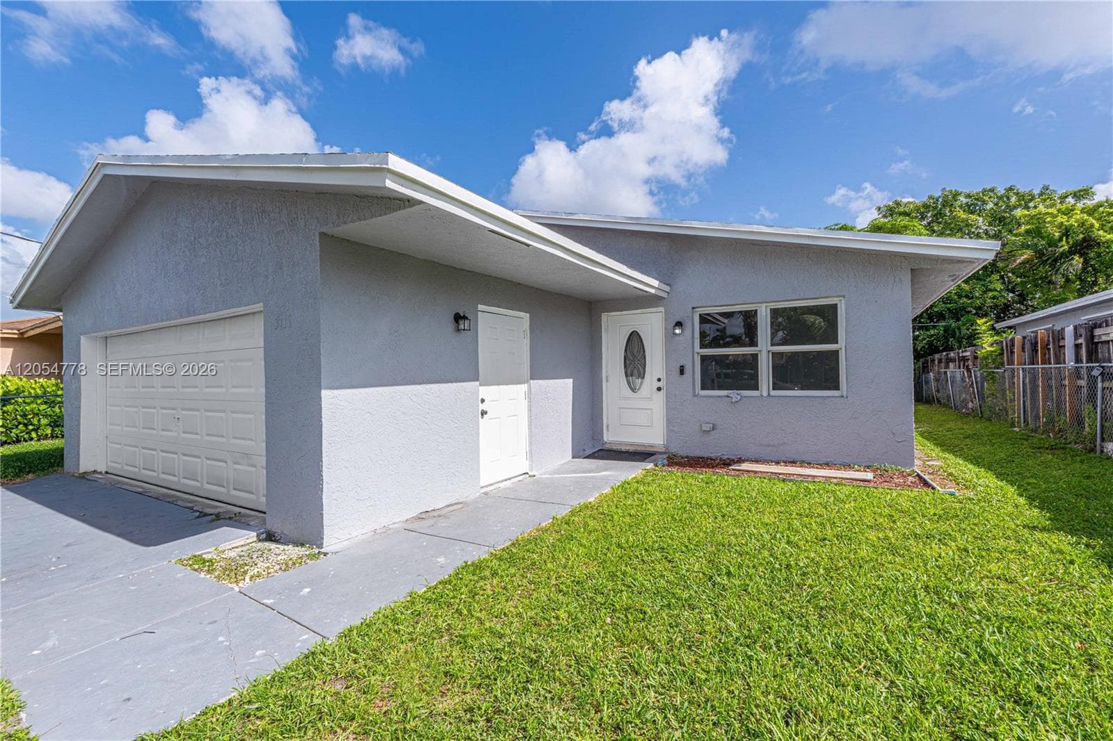5719 Mayo St, Hollywood FL 33023 photo 4
