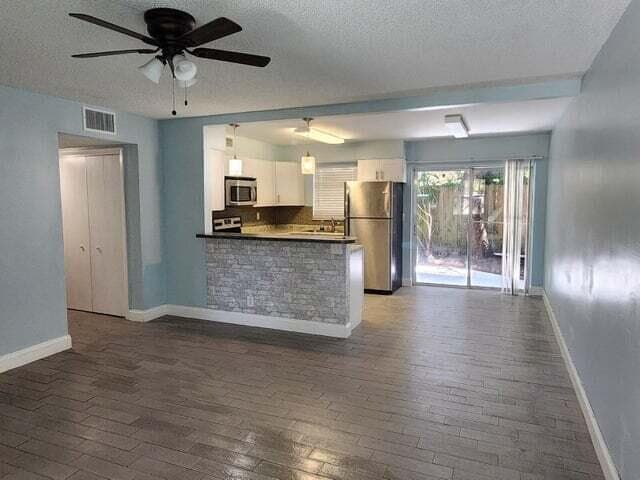 214 SW 1ST Street # 2, Pompano Beach FL 33060 photo 2