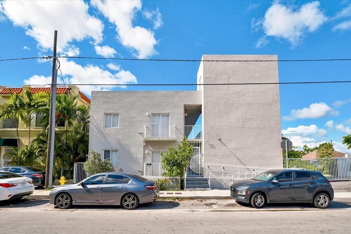 750 SW 2nd Street # 11, Miami FL 33130 photo 3