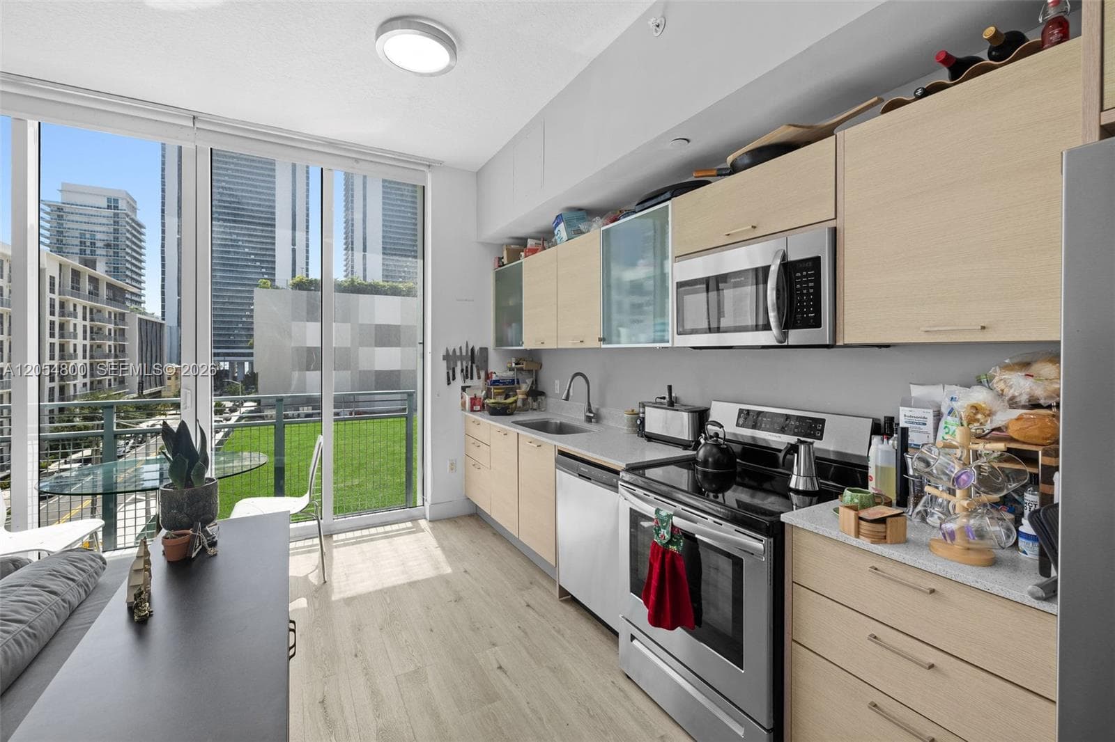 350 NE 24th St # 401, Miami FL 33137 photo 3