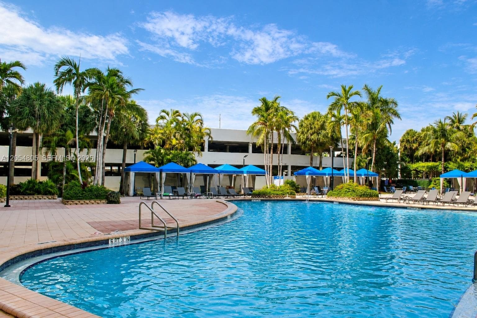 19370 Collins Ave # 915, Sunny Isles Beach FL 33160 photo 2